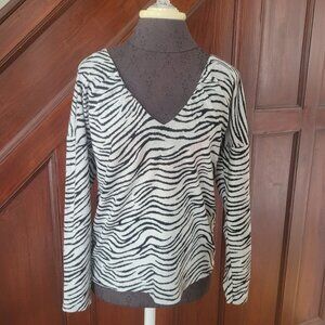 Maeve By Anthropologie Zebra Print V-Neck Sweater S Black & White Cozy Soft Knit